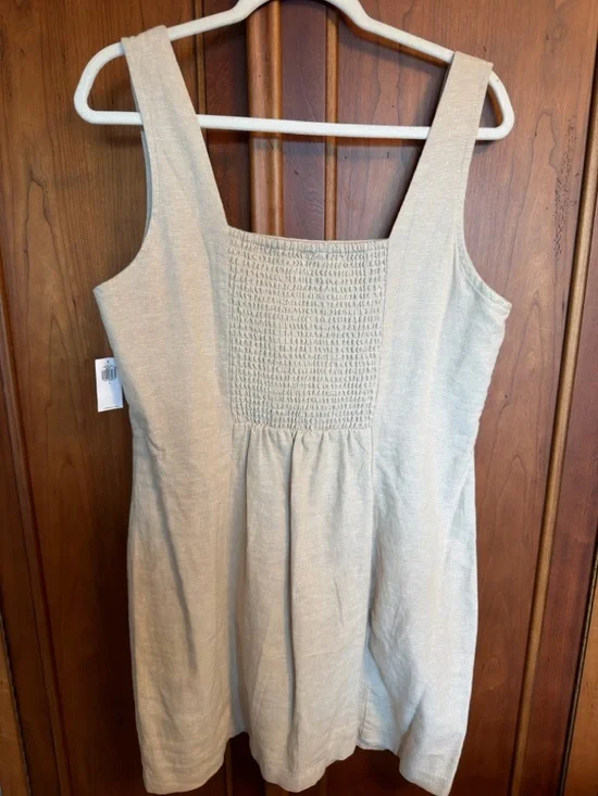 Old Navy Neutral Linen Square-Neck Midi Tank Dress - Picture 5 of 8